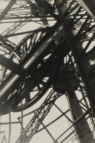 GERMAINE KRULL. MÉTAL