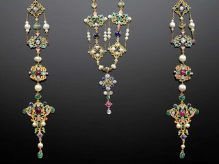 Past Is Present: Revival Jewelry