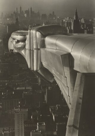 PHOTOGRAPHY + PHOTOGRAPHY Iconic: Photographs from the Robin and Sandy Stuart Collection
