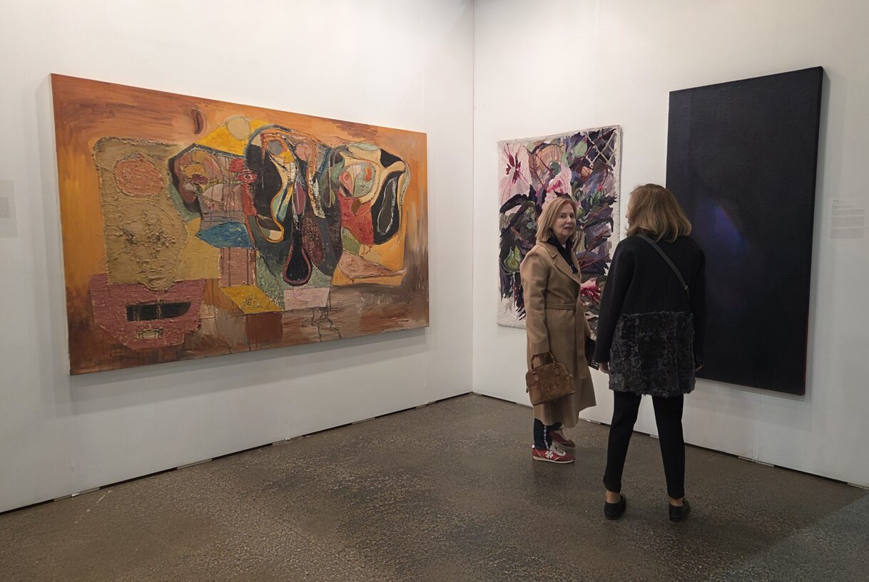 5 Things You Should Do When Buying Art (and 1 You Should Always Avoid)