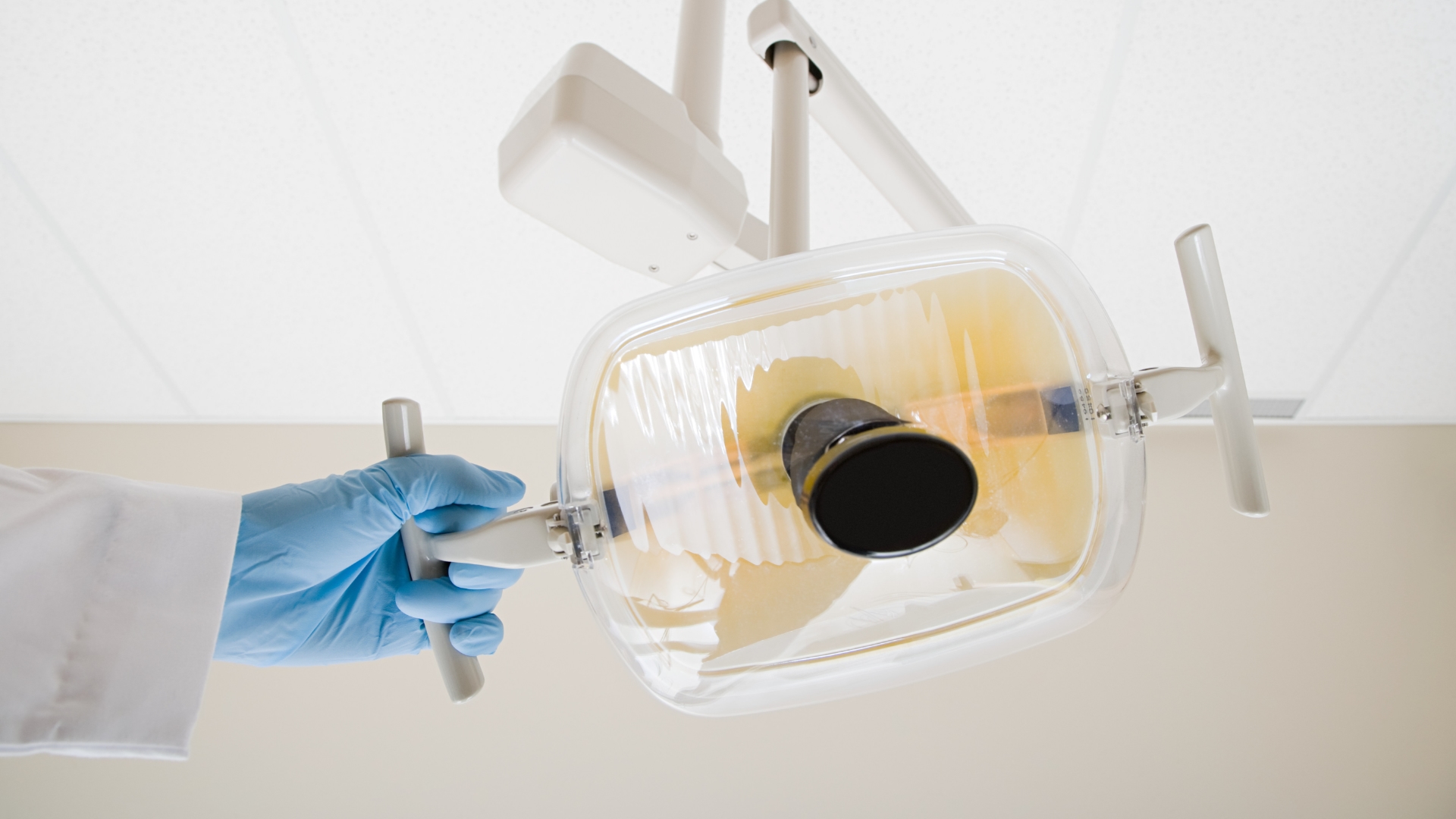 The Strengths and Weaknesses of Publicly Supported Dental Benefits Programs within the U.S. The Strengths and Weaknesses of Publicly Supported Dental Benefits Programs within the U.S.