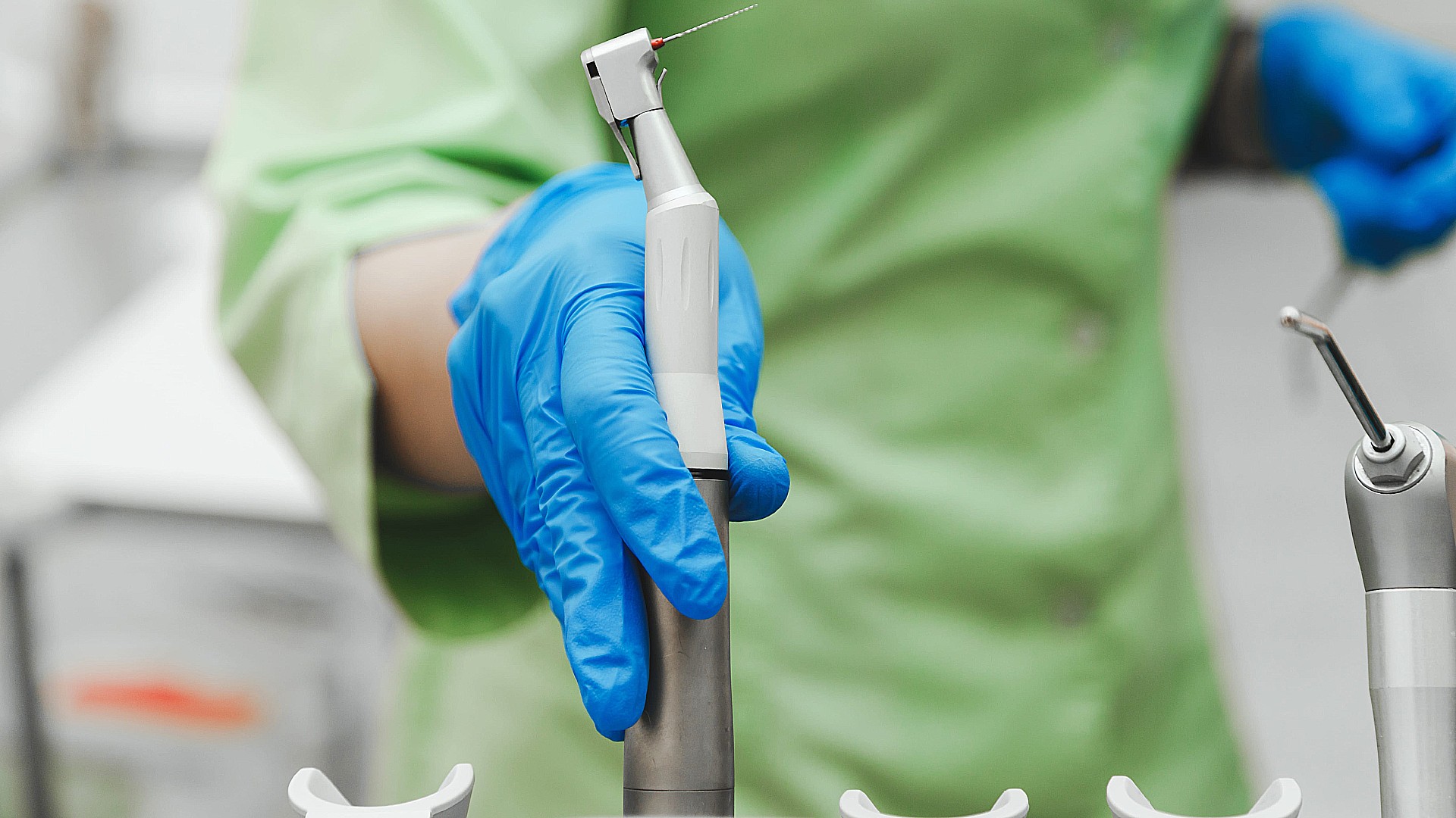 When to restore caries lesions