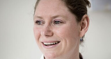 “Noodhulp voor kwetsbare oudere moet in basispakket”