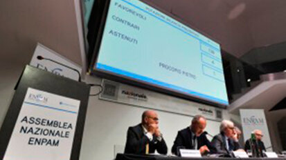 Via libera al bilancio di previsione 2016: patrimonio oltre i 19 miliardi