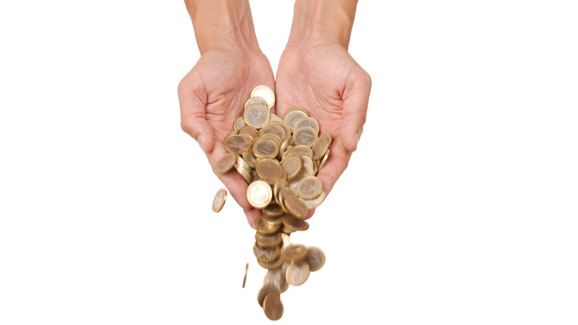 Polacy niezbyt chętnie pomagają innym