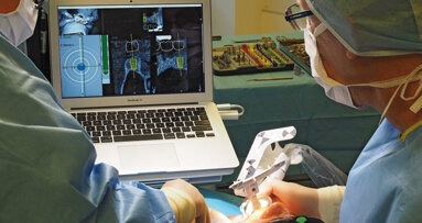 Dynamická navigace pro přesnou implantaci v případech kritické anatomie