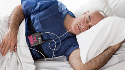 El desgaste de los dientes alerta sobre el riesgo de padecer apneas del sueño