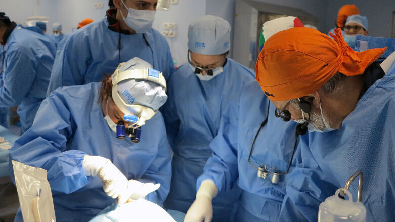 Anatomia chirurgica e dissezione su preparati anatomici