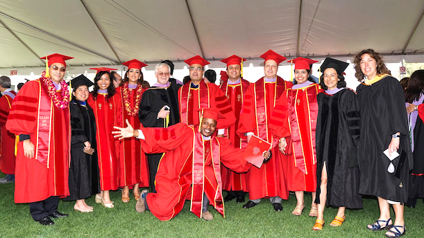 Maestrías en Odontología Geriátrica, Dolor Orofacial y Medicina Oral en California