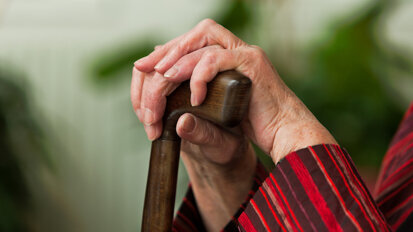 Study links frailty to poor oral health Study links frailty to poor oral health