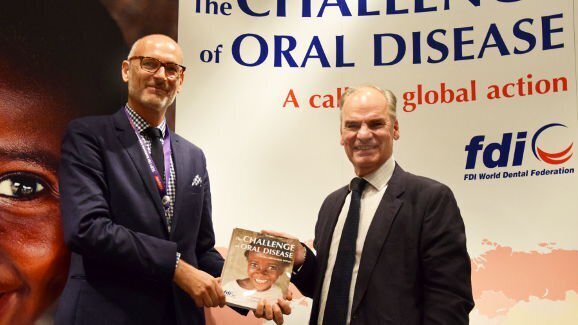 FDI משחרר מהדורה שנייה של אטלס בריאות הפה