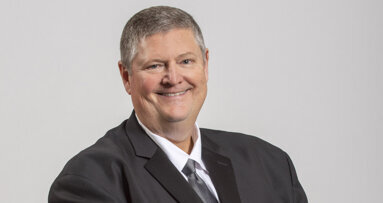 Entrevista: “Assim como minha família, o CDS está impregnado de tradição odontológica”