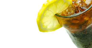 Energy- und Sportdrinks schaden dem Zahnschmelz