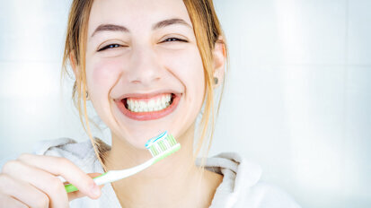 Zahn- und Mundgesundheit in der Schweiz: Fortschritte mit sozialen Unterschieden Zahn- und Mundgesundheit in der Schweiz: Fortschritte mit sozialen Unterschieden