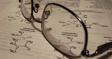 Gli scienziati giapponesi sviluppano un sostituto del metallo dentale