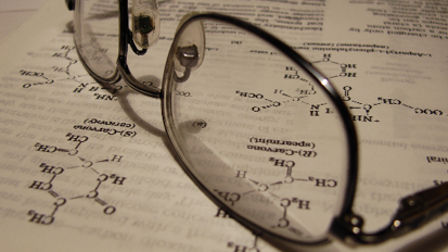 Gli scienziati giapponesi sviluppano un sostituto del metallo dentale