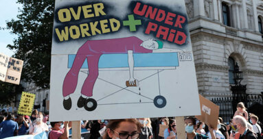 O Reino Unido poderia ter se saído melhor administrando o surto de COVID-19?