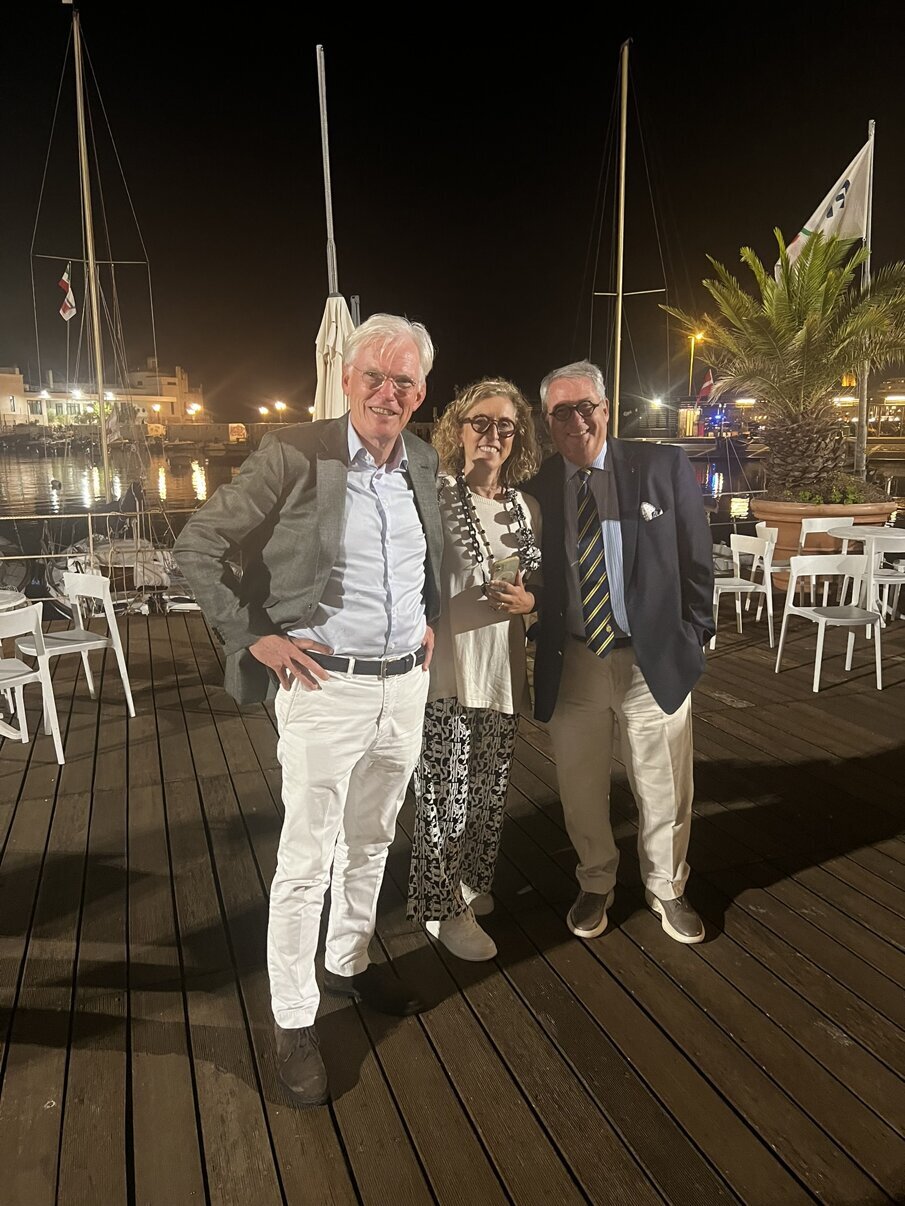 Il past european president ed il presidente mondiale con signora.