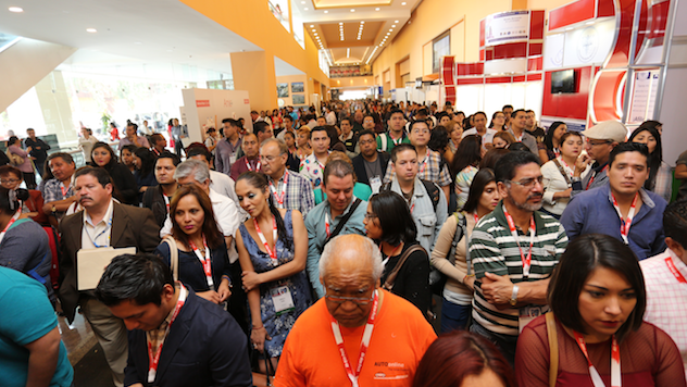 Récord de asistencia en la exposición más grande del mundo de habla hispana