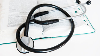 Farmaceutica, in Usa +2% fondi dedicati da industria a Ecm nel 2014