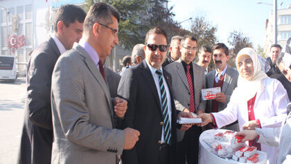 Burdur Sağlık Müdürlüğü Diş Macunu Dağıttı