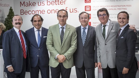 Expertos mundiales se reúnen en Madrid para discutir el futuro de la odontología de implantes