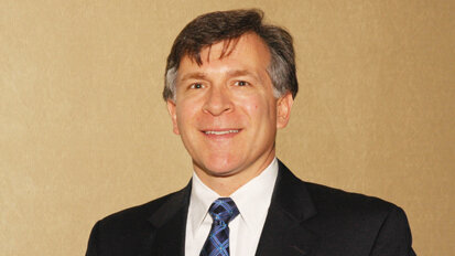 Greater NY Dental Meeting installs its new chairman