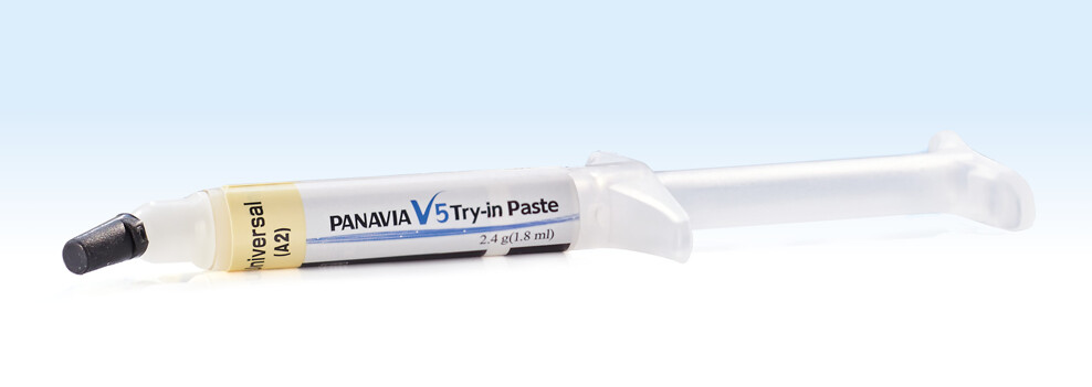 Fig. 6: PANAVIA V5 try-in paste Universal (A2) for shade evaluation.