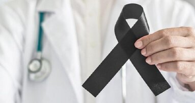 Kovid 19 Nedeniyle Kaybettiklerimize Saygı Duruşu