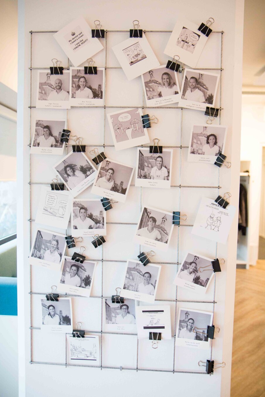 Veel persoonlijke noten zorgen voor een gemoedelijke sfeer in de praktijk van A.R.T. Tandartsen in Amersfoort.