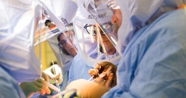 Д-р Бранемарк извърши първата в САЩ операция за остеоинтеграция при пациент с ампутиран крайник