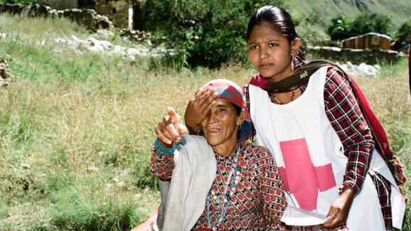 Mit Zahngold gegen Armutsblindheit