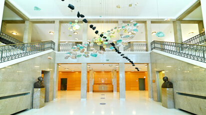 The impressive main entrance area of the Eugenides Foundation building complex on Syggrou Avenue is an integral part of the original building. (All images: Eugenides Foundation)  ROOTS SUMMIT 2024, Eugenides Foundation, endodontics