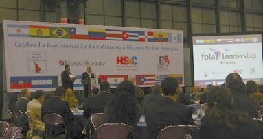 Schein honra a la odontología Latinoamericana