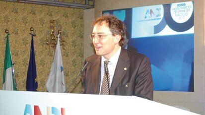 Per prevenire ferite da punta e taglio negli studi l’Andi chiede una “sorveglianza non obbligatoria”