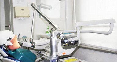 Китайски учени тестват робот за зъбна препарация