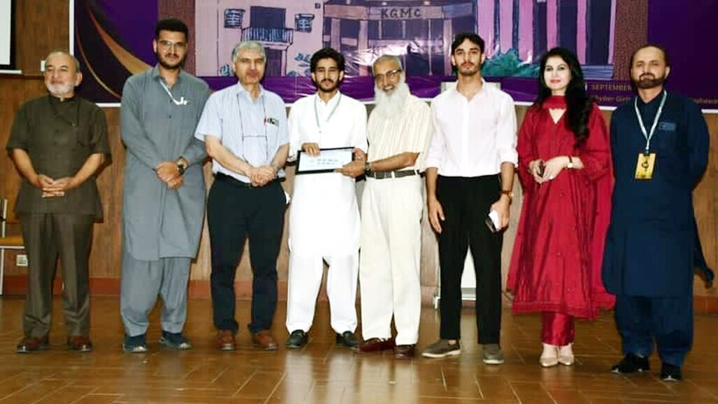 PMC, PDC students shine in national research moot  