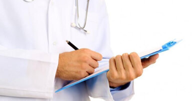 Samorząd lekarski chce wycofania projektu kształcenia lekarzy w uczelniach zawodowych