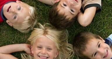 ΠΑΙΔΙΚΕΣ ΚΑΤΑΣΚΗΝΩΣΕΙΣ ΓΙΑ ΠΑΙΔΙΑ ΥΓΕΙΟΝΟΜΙΚΩΝ