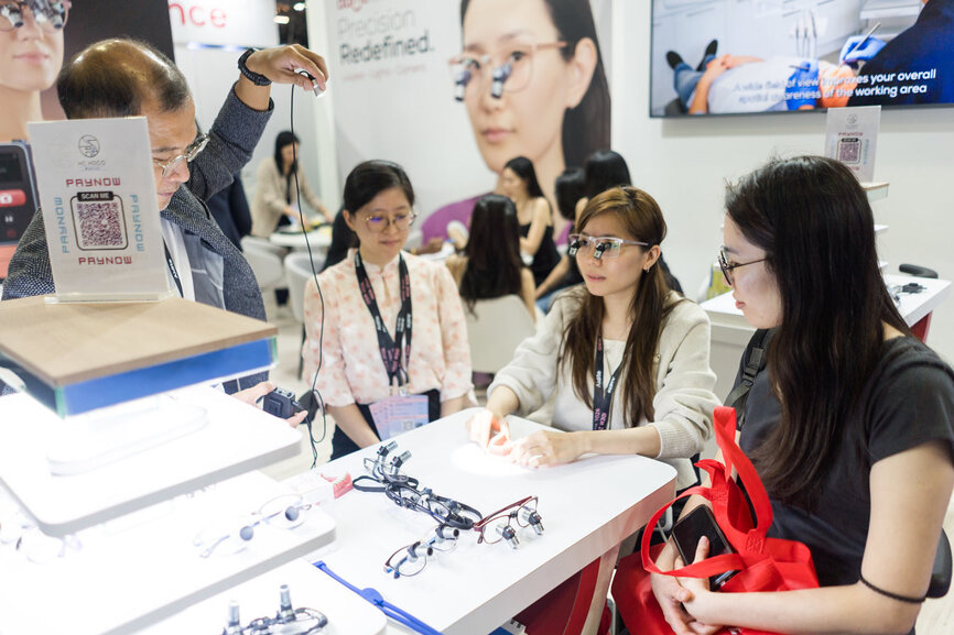 The event was held under the theme “Innovating smart dentistry for a sustainable digital future.” (Image: Koelnmesse)