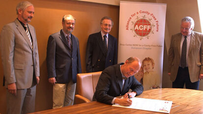 EU-weite Kampagne: Gemeinsam gegen Karies