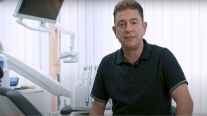 Whitening teeth in 10 minutes with VivaStyle Paint On Plus