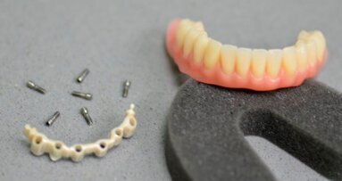 Rehabilitacja bezzębnej żuchwy w trudnych warunkach anatomicznych – opis przypadku