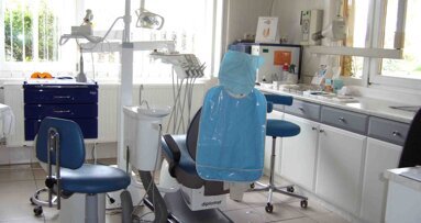 Αύξηση 1% στους μισθούς των Βρετανών οδοντιάτρων