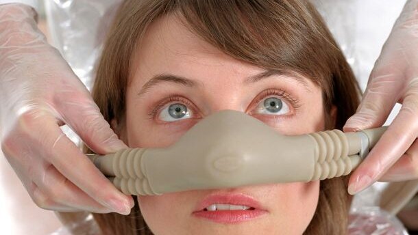 Inspectie: extra controle op lachgas en narcose