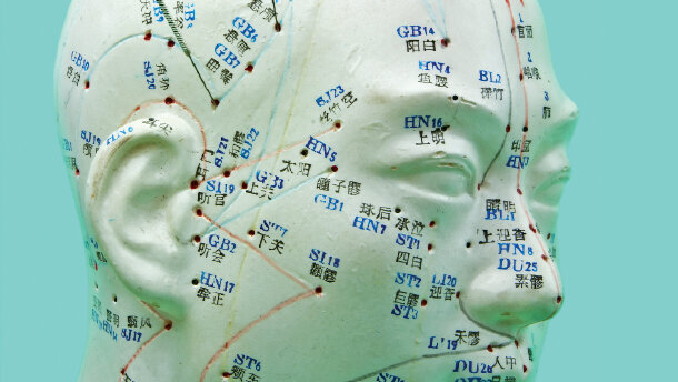 Okluze a temporomandibulární kloub versus celkové tělesné zdraví  – klinické důkazy a mechanizmus podceňovaného vztahu