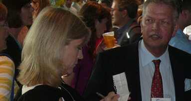 A revolution in biological adhesives