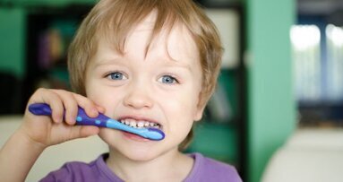 Nenaznačeni fluorid u dječijoj hrani povećava rizik od fluoroze