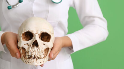 Forensik in der Zahnmedizin: Identifizierung von Toten Forensik in der Zahnmedizin: Identifizierung von Toten