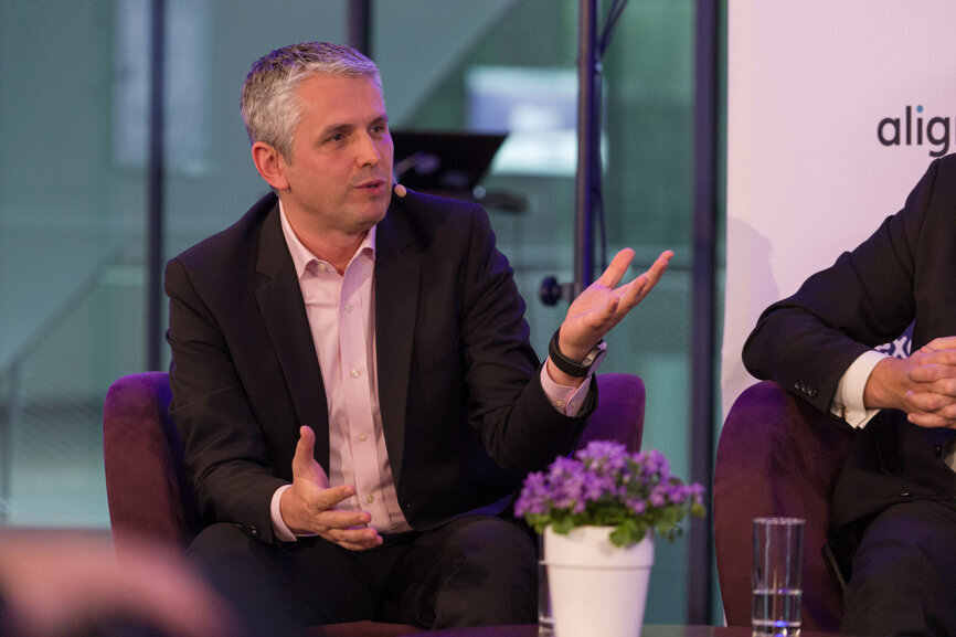 “The distribution of our software will continue to be handled by partner companies in the future. exocad remains an OEM manufacturer”, said Savic. Currently, exocad distributes its software solutions through more than 200 partner companies worldwide. (Image: exocad)